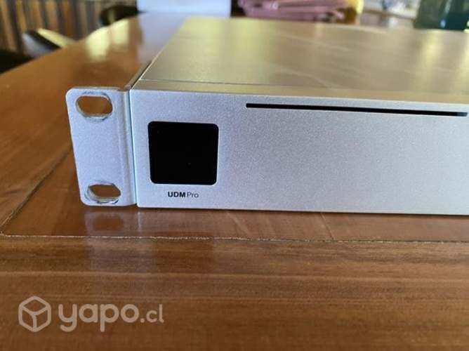 Udm-pro modelo swx-udmpro