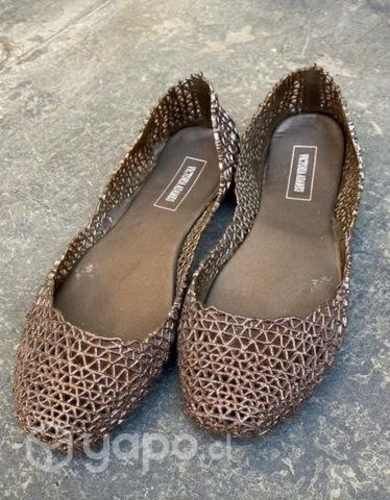 Chalas victoria adames (ballerinas)