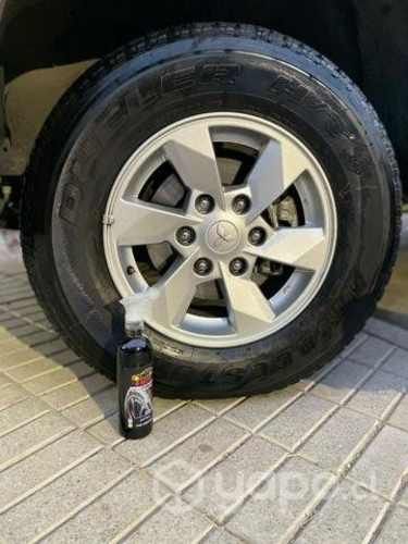 Embellecedor para Auto Neumatico y cera