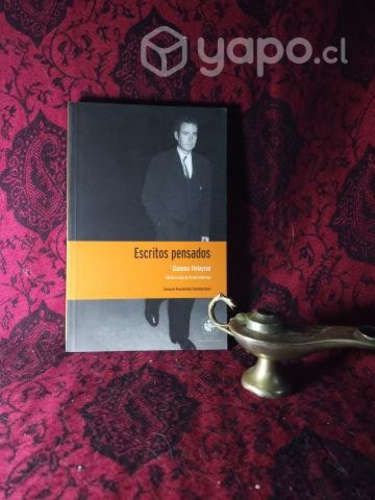 Libros varios de Filosofía y Humanidades UDP