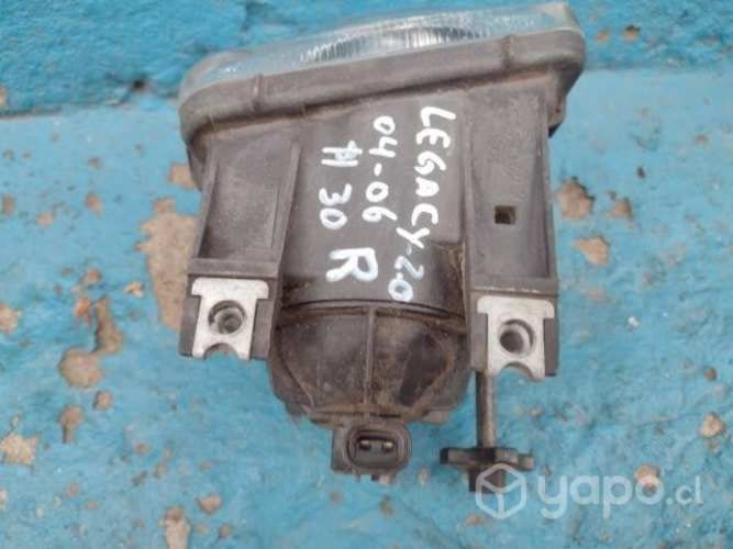 Neblinero der Subaru legacy 2004-2006