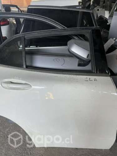 Puerta trasera mercedes Benz gla