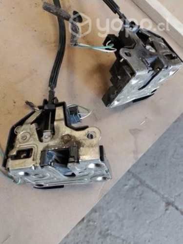 Chapa interna puerta Renault Clio