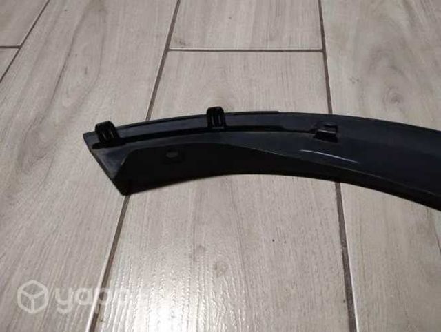 Moldura Nissan Kicks 2019