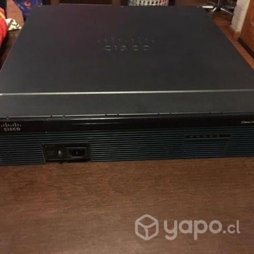 Router Cisco 2921/K9 impecable