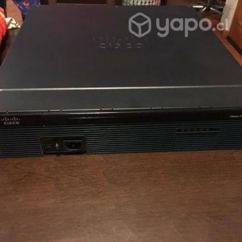 Router Cisco 2921/K9 impecable