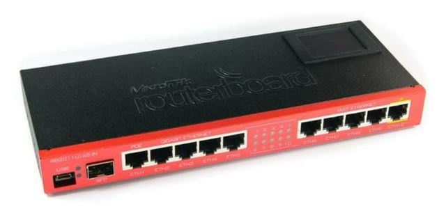 Router Mikrotik RB2011UiAS-IN