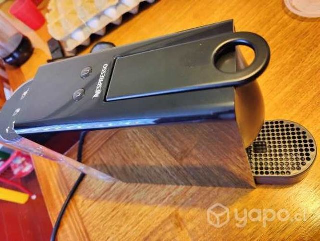 Cafetera Nespresso Essenza Mini C30