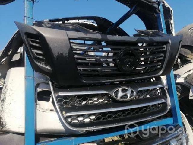 Mascarilla Nissan NP300 2017