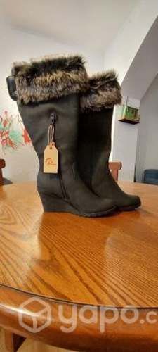 Botas peludas