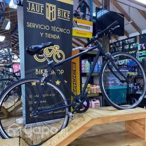 Bicicleta Urbana aro 700 Negra