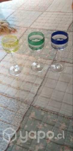 Antiguas copas cristal colores