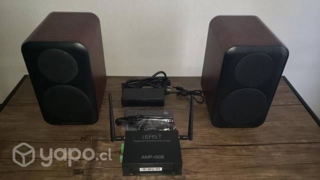Parlantes Wharfedale con amplificador Smart