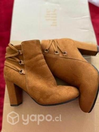Botines poco uso gamuza