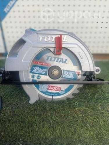 Sierra circular 1600 Watts marca TOTAL 7 1/4