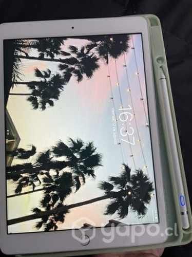 IPad 8va generación + teclado, lápiz y carcasa