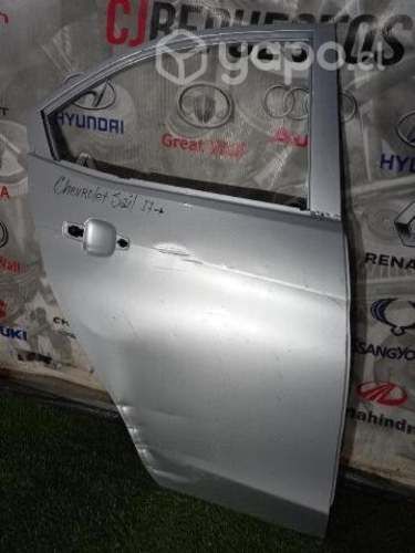 Puerta trasera derecha chevrolet sail 2017