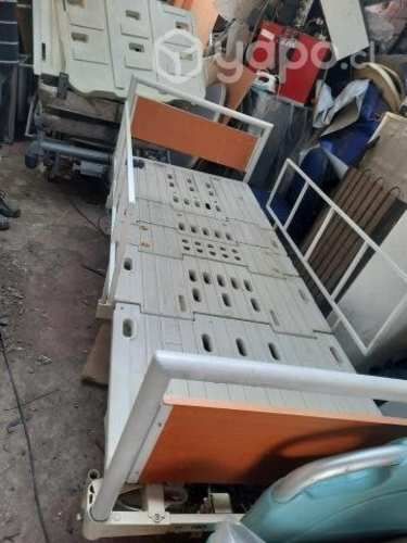 Cama clínica eléctrica