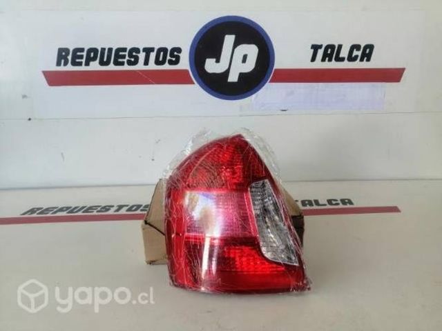 Foco LH Hyundai Accent 2010