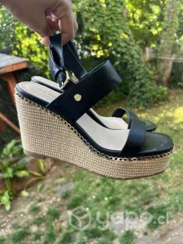Sandalias marca Aldo nuevas