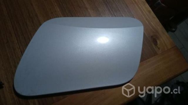 Tapa combustible pintada de Peugeot 2008 original