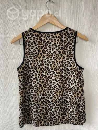 Polera sin mangas "Wassimo" talla S