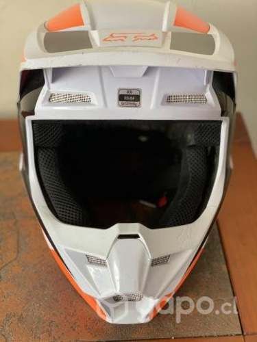 Casco fox V1