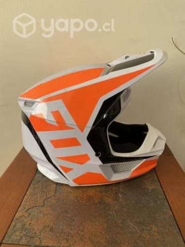 Casco fox V1