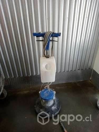 Lavadora de pisos y alfombras