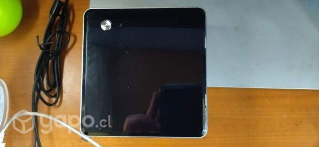 Intel NUC Core I3 2, 3 GHz