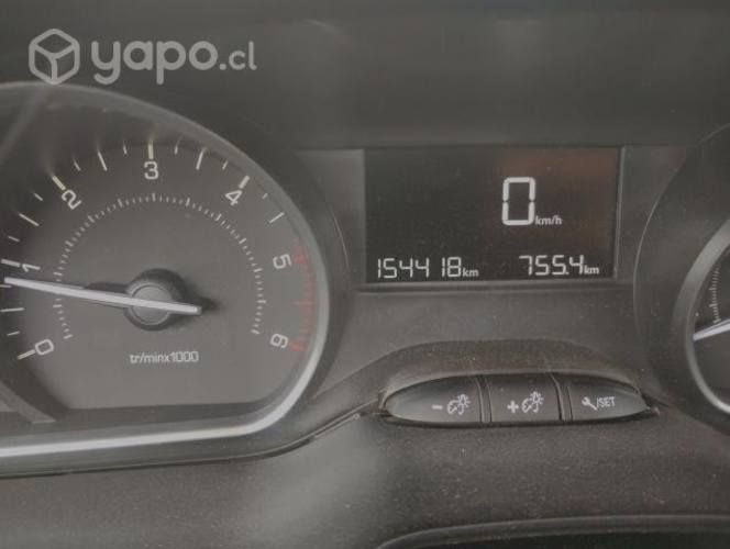 Peugeot 208 impecable petrolero