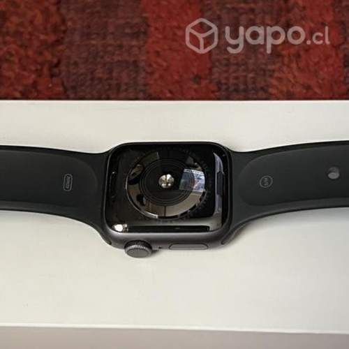 Apple Watch Series 4 40mm Space Gray