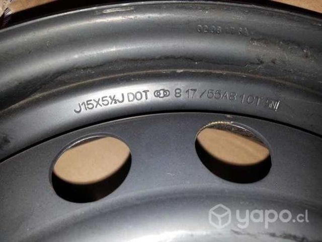 Llantas de acero aro15 x 5 1/2 con tapas toyota Ya