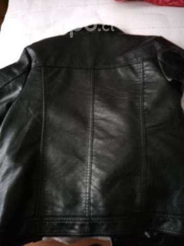 Chaqueta de cuerina gruesa negra talla xl