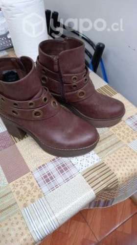 Botines nuevos numero 38