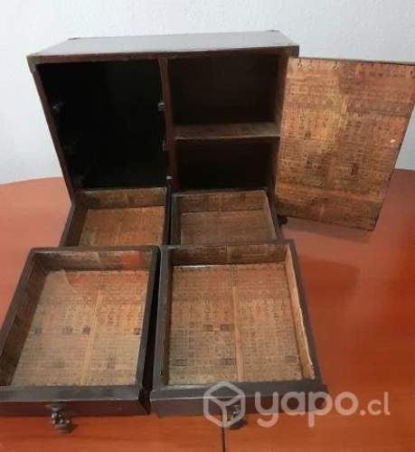 Antigua caja joyero chino
