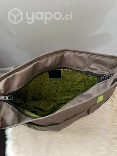 Bandolera Nueva! Sin uso cómoda y buen estilo