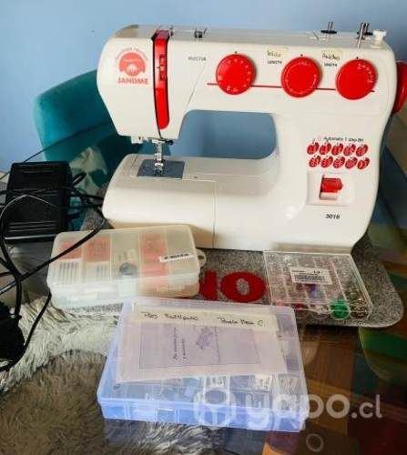 Maquina de Coser Janome 3016 con accesorios