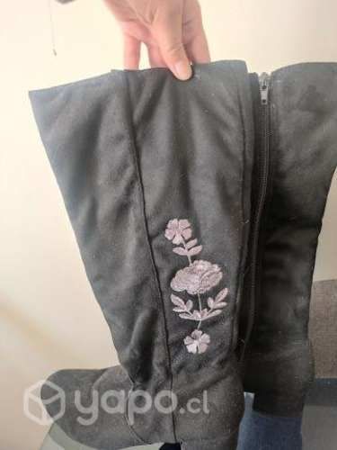 Botas con flores