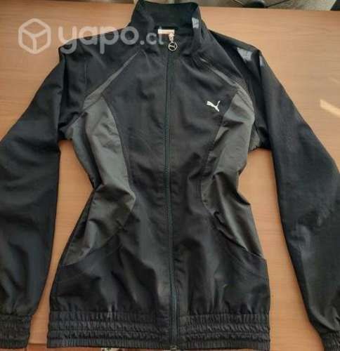 Chaqueta corta vientos