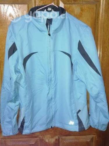 Cortavientos celeste