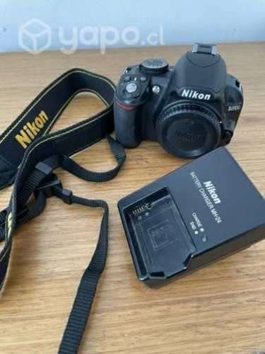Cámara Nikon D3100 sin lente