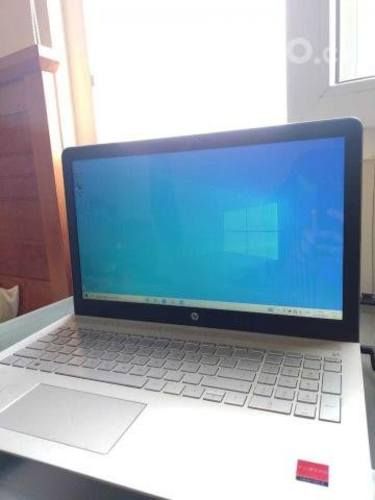 Laptop HP Pavilion 15-CD002LA
