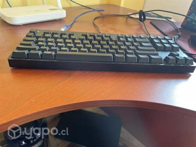Teclado Gamer Logitech Pro