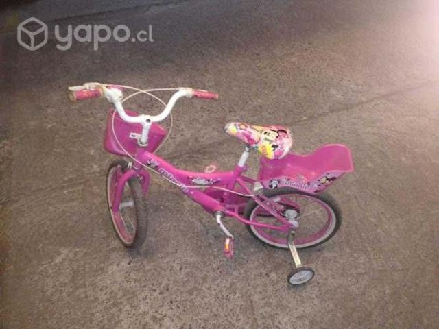 bicicleta niña minnie con casco