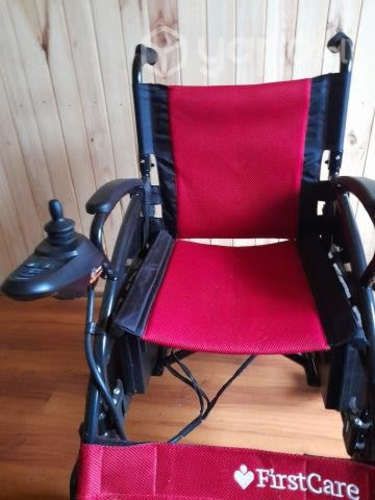 Silla de ruedas eléctrica sin uso