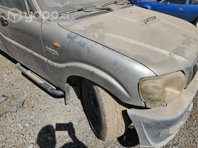 Tapabarro mahindra pick up