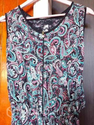 Enterito con estampado colorido