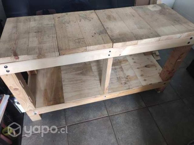 Meson de trabajo de madera, en buen estado