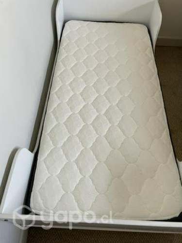 Cama transición mas colchón (sin uso)